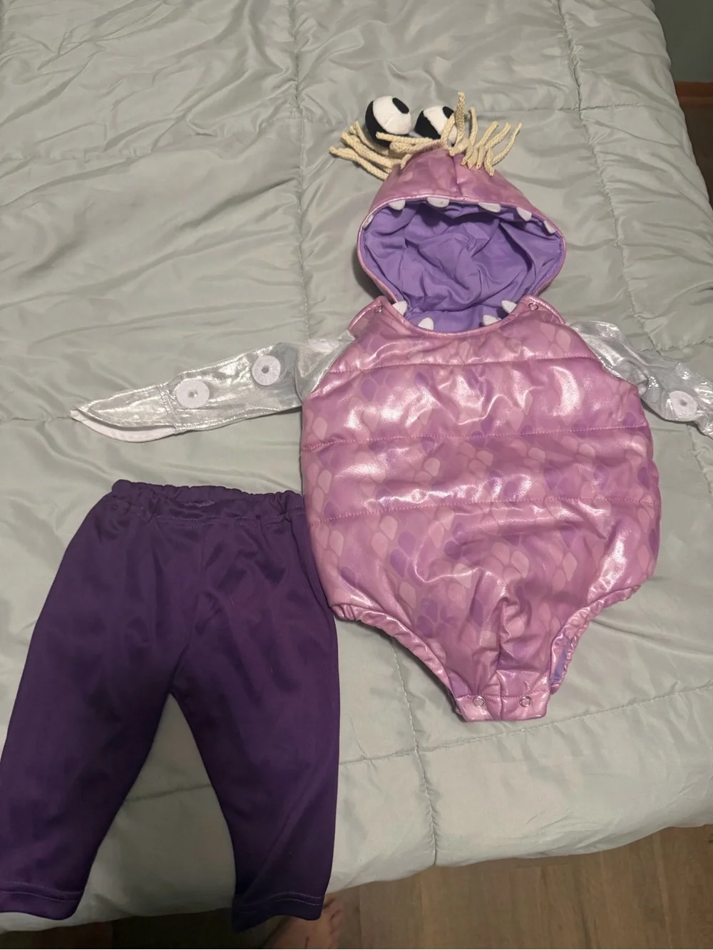 Pottery Barn Baby Disney and Pixar Monsters, Inc. Boo Costume, 0-6 Months - Picture 5 of 7
